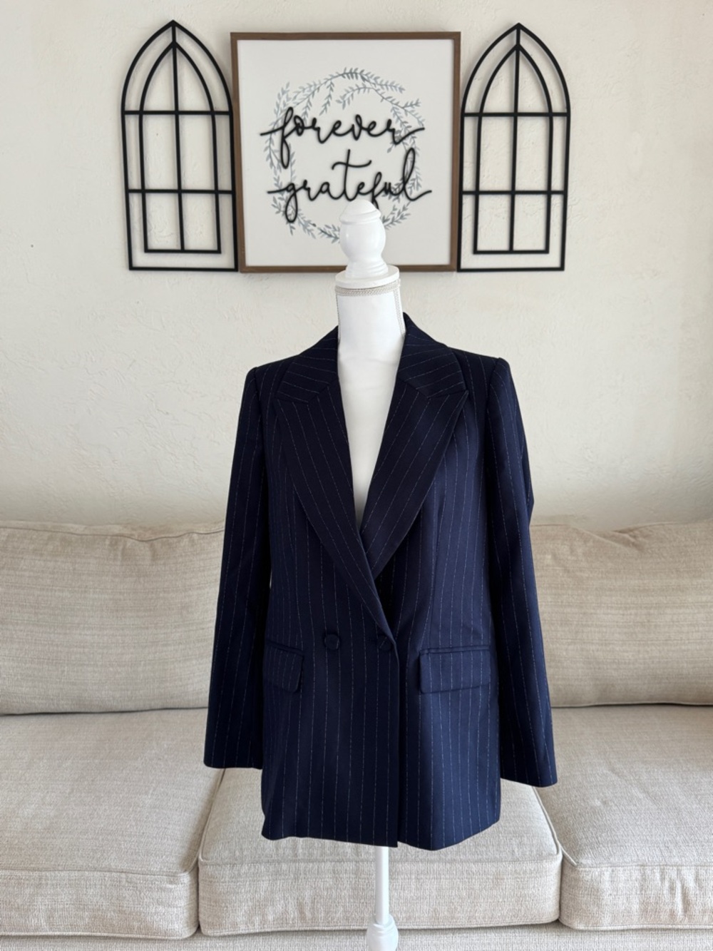 FAVORITE DAUGHTER The Suits You Blazer In Classic Navy Pinstripe Size S - Picture 13 of 15